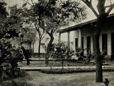 Mesa del restaurante Quivagos